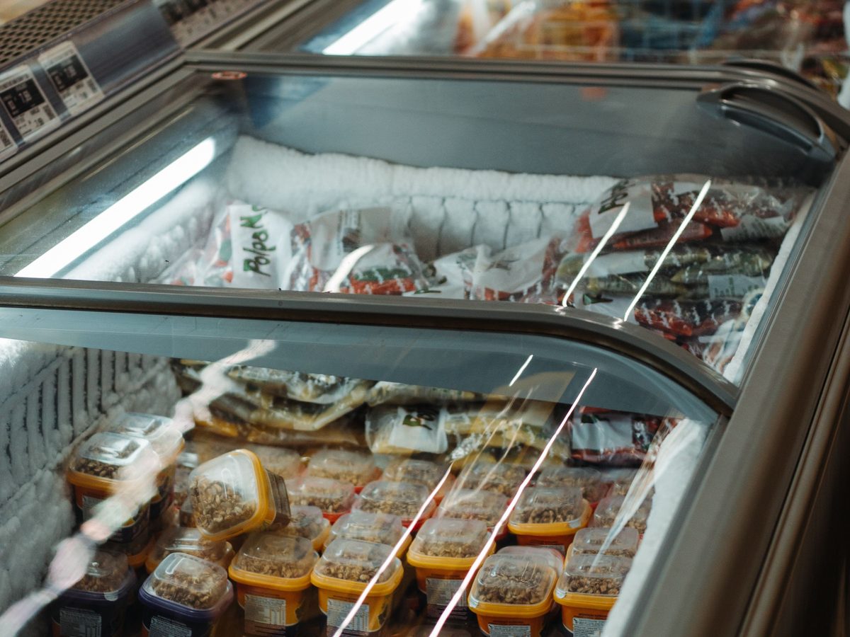 Refacciones de refrigeración — Controles, válvulas, filtros y componentes para cámaras, vitrinas, congeladores y cuartos fríos.